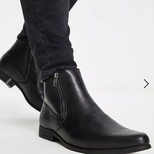Chelsea boots - black faux leather with zips